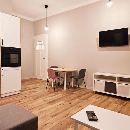Justinrent 3 Appartement Legnica Buitenkant foto