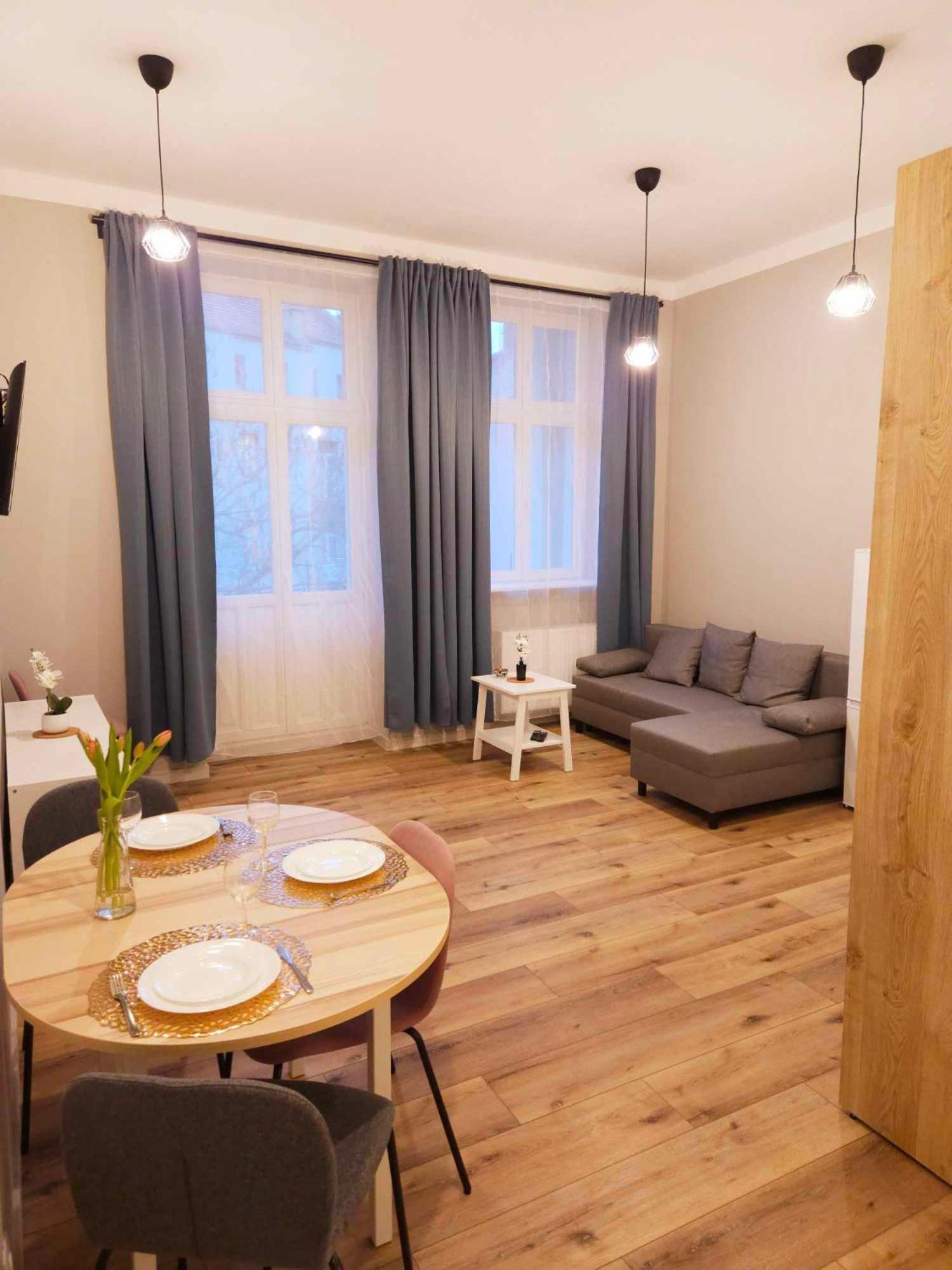 Justinrent 3 Appartement Legnica Buitenkant foto