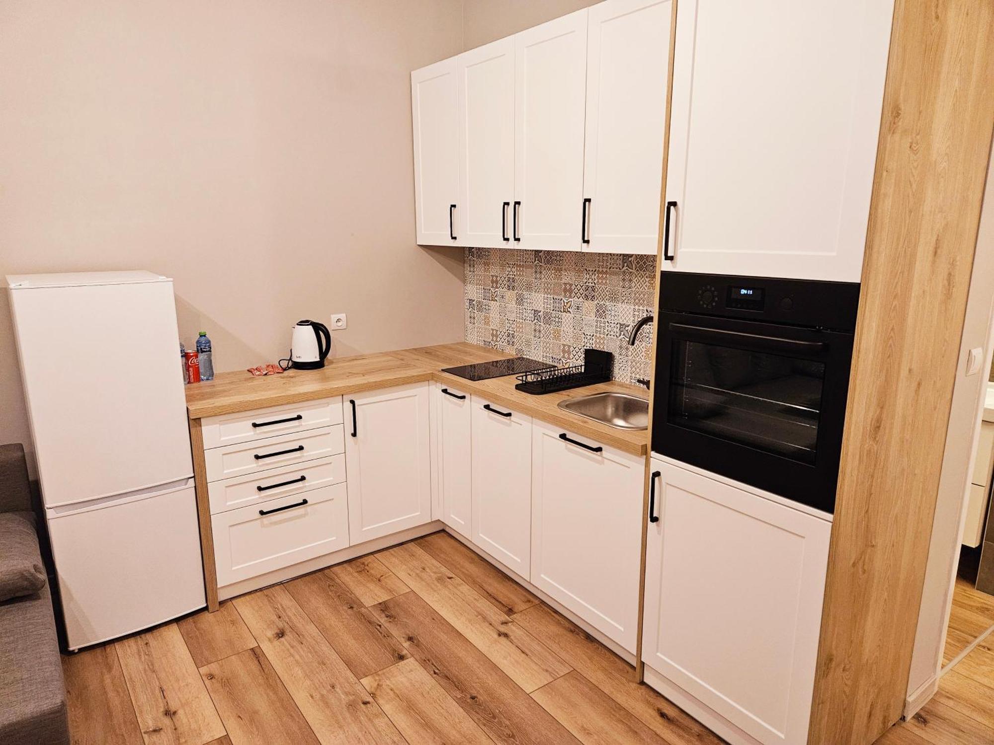 Justinrent 3 Appartement Legnica Buitenkant foto